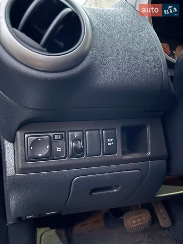 Хетчбек Nissan Note 2007 в Києві