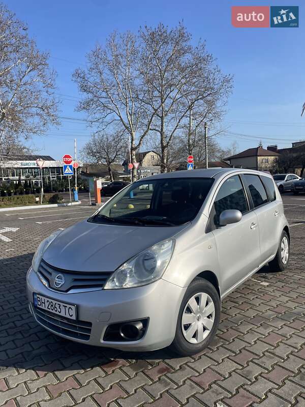 Nissan Note 2011