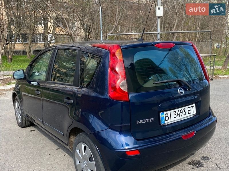 Хетчбек Nissan Note 2008 в Полтаві