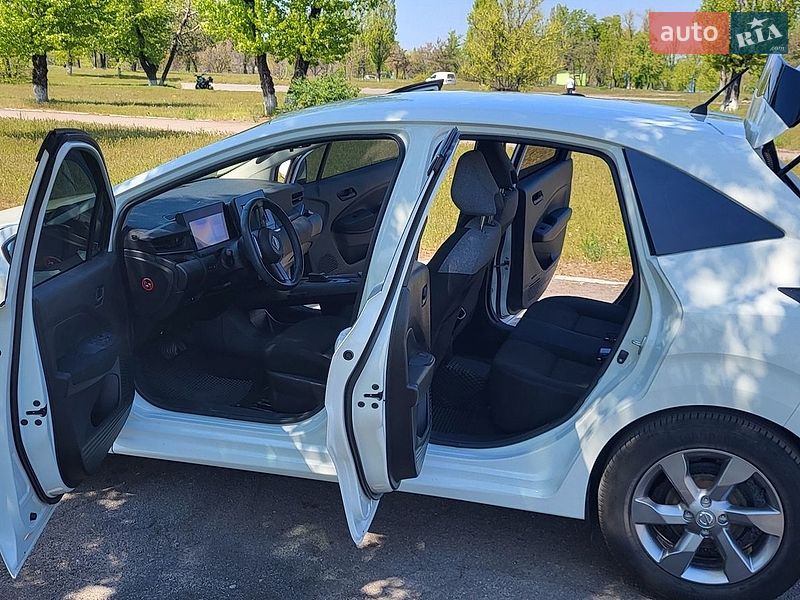 Хетчбек Nissan Note 2021 в Кам'янському