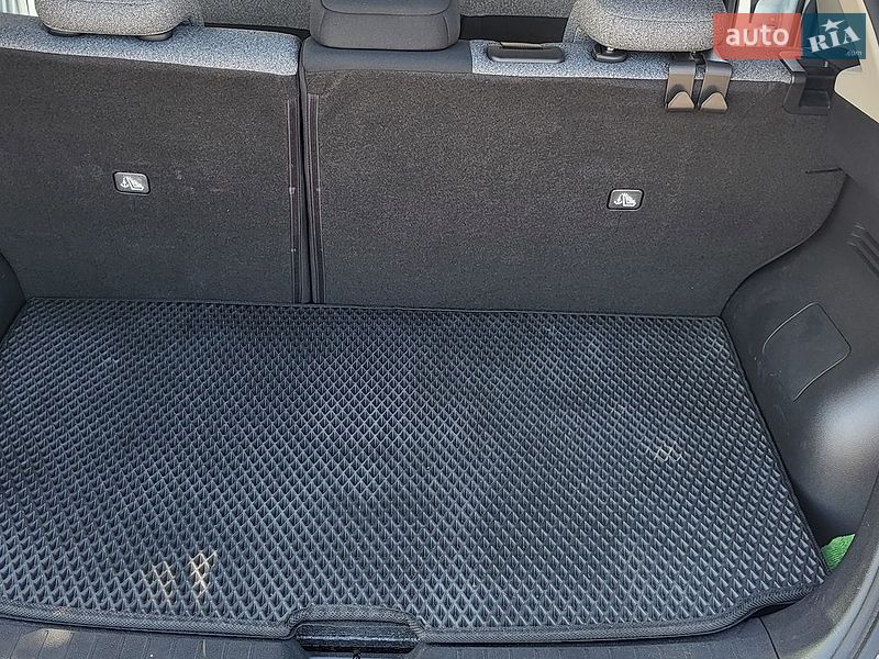 Хетчбек Nissan Note 2021 в Кам'янському