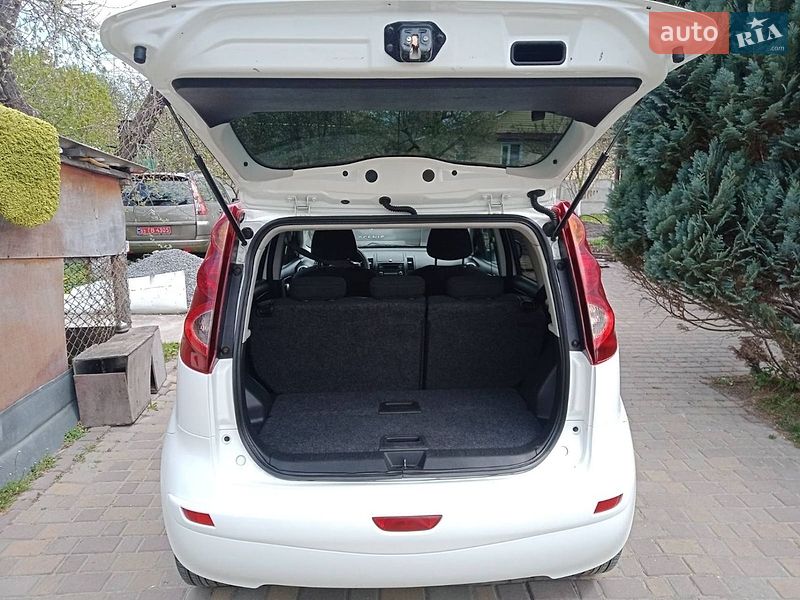 Хэтчбек Nissan Note 2011 в Ровно фото 9 Хэтчбек Nissan Note 2011 в Ровно