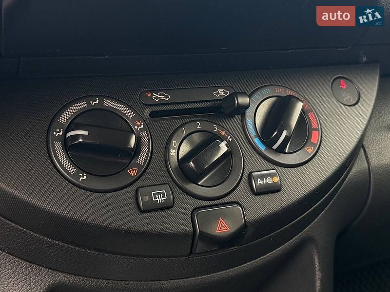 Хэтчбек Nissan Note 2010 в Харькове фото 26 Хэтчбек Nissan Note 2010 в Харькове