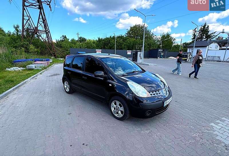 Хэтчбек Nissan Note 2006 в Киеве фото 2 Хэтчбек Nissan Note 2006 в Киеве