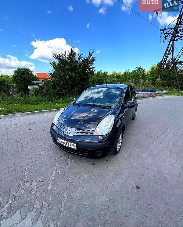Хэтчбек Nissan Note 2006 в Киеве фото 3 Хэтчбек Nissan Note 2006 в Киеве