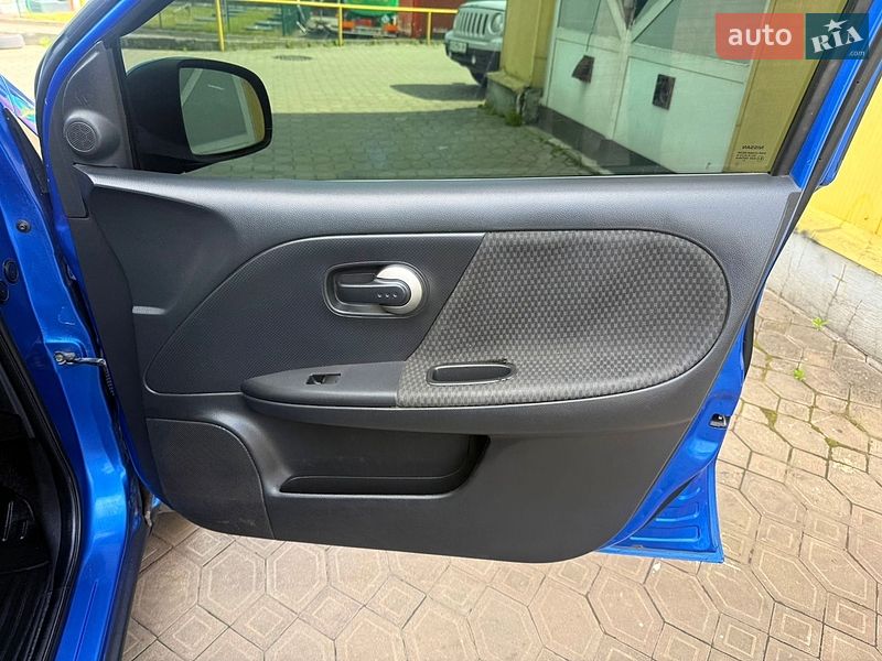 Хетчбек Nissan Note 2006 в Львові