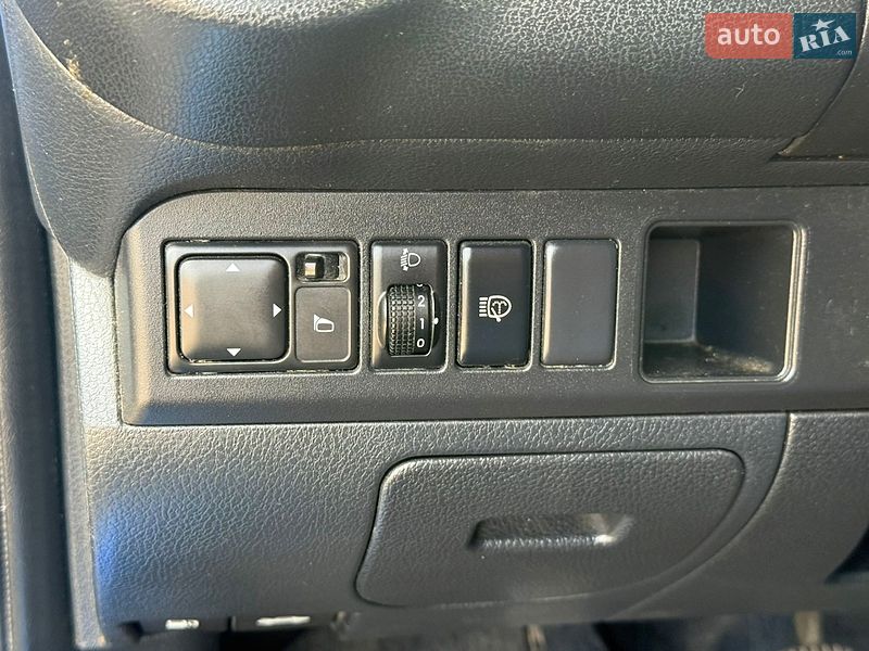 Хетчбек Nissan Note 2006 в Львові