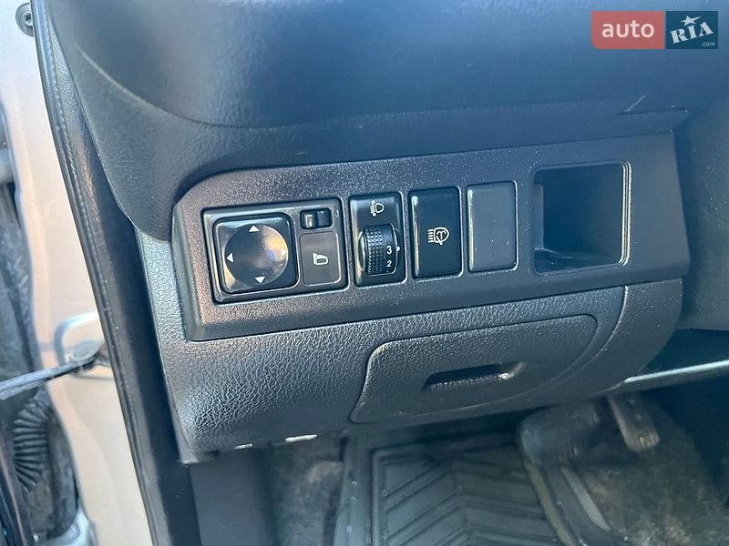 Хэтчбек Nissan Note 2007 в Тернополе