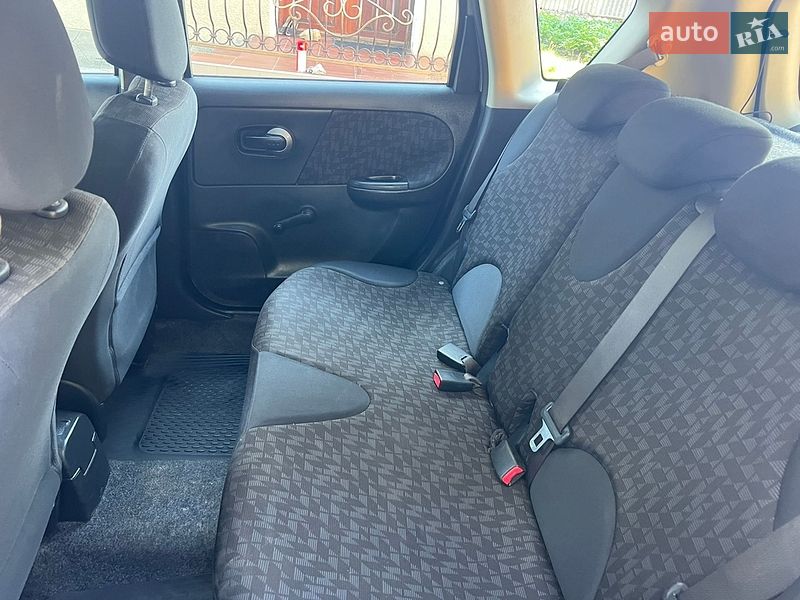 Хэтчбек Nissan Note 2007 в Тернополе