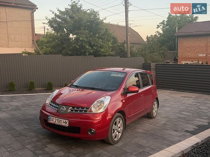 Хэтчбек Nissan Note 2008 в Хмельницком