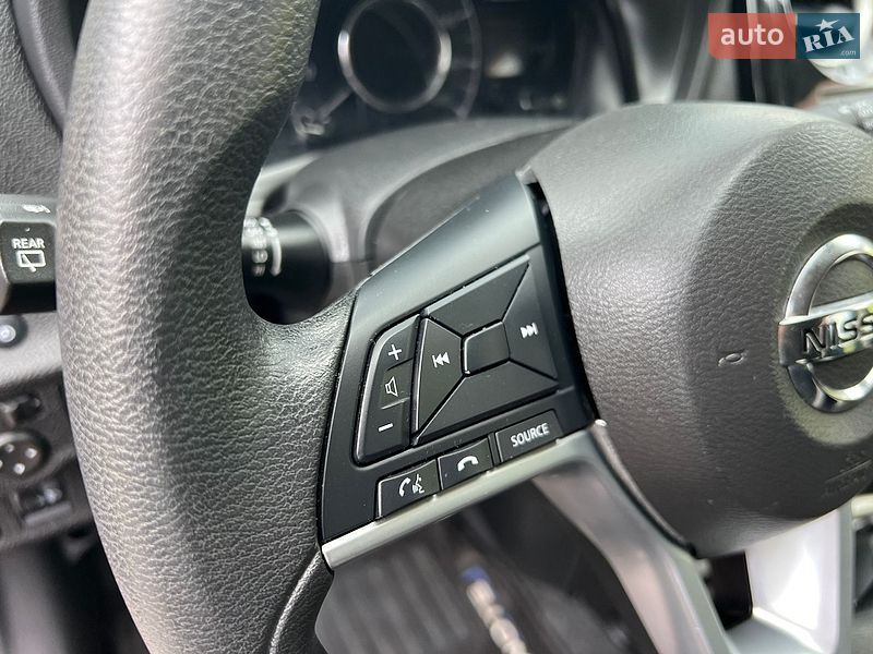 Хетчбек Nissan Note 2017 в Києві фото 15 Хетчбек Nissan Note 2017 в Києві