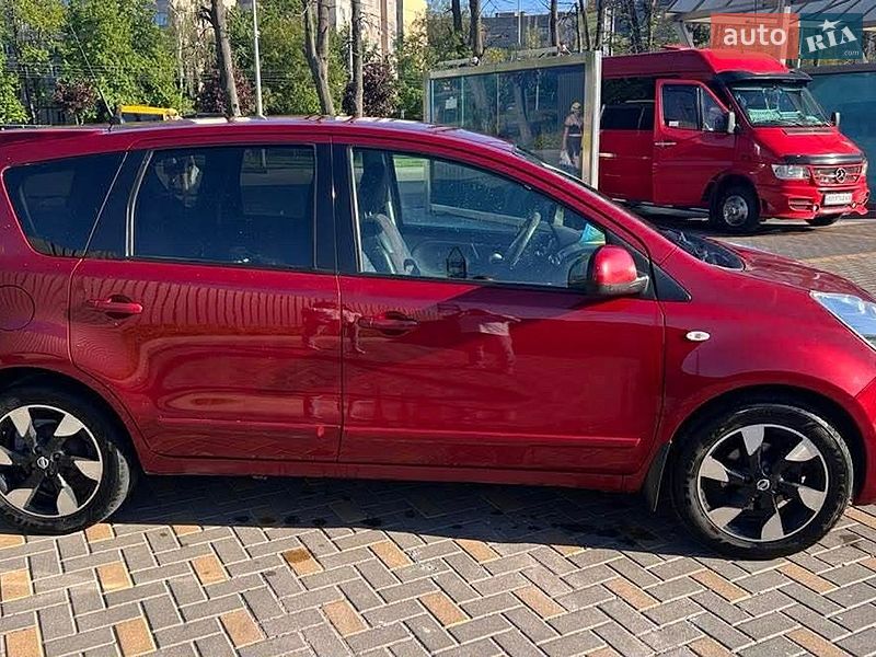 Хэтчбек Nissan Note 2012 в Баре фото 2 Хэтчбек Nissan Note 2012 в Баре
