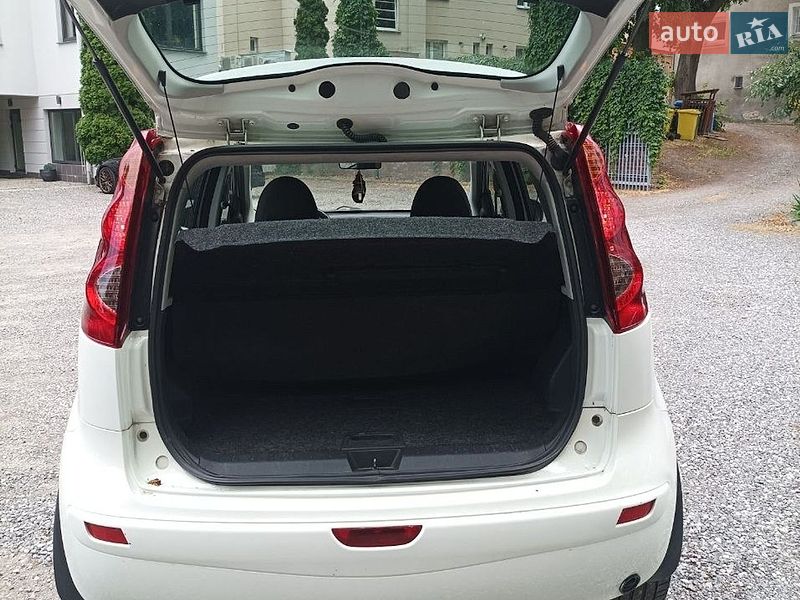 Хэтчбек Nissan Note 2012 в Киеве фото 2 Хэтчбек Nissan Note 2012 в Киеве