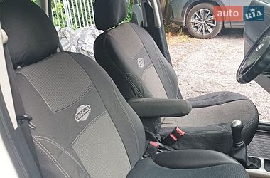 Хэтчбек Nissan Note 2012 в Киеве фото 8 Хэтчбек Nissan Note 2012 в Киеве