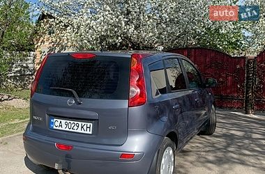 Хэтчбек Nissan Note 2008 в Корсуне-Шевченковском