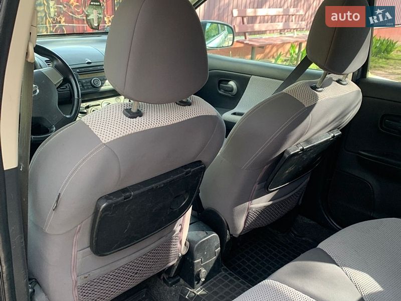 Хэтчбек Nissan Note 2008 в Корсуне-Шевченковском