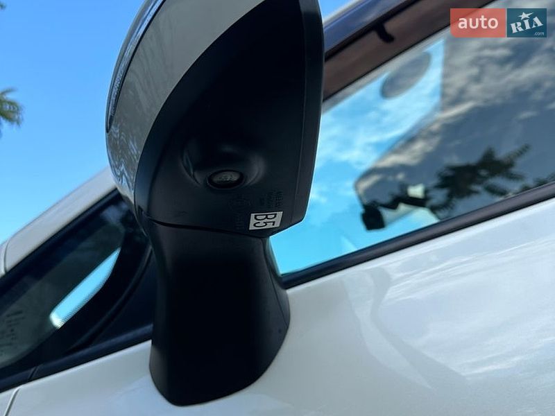 Хэтчбек Nissan Note 2019 в Николаеве фото 54 Хэтчбек Nissan Note 2019 в Николаеве