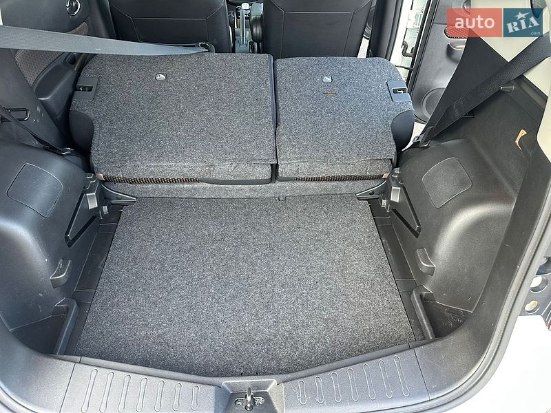 Хэтчбек Nissan Note 2019 в Николаеве фото 56 Хэтчбек Nissan Note 2019 в Николаеве
