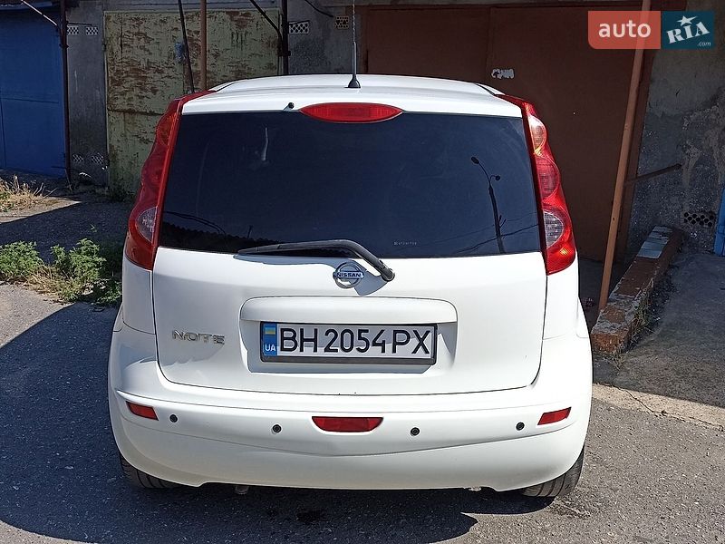 Хэтчбек Nissan Note 2008 в Белгороде-Днестровском
