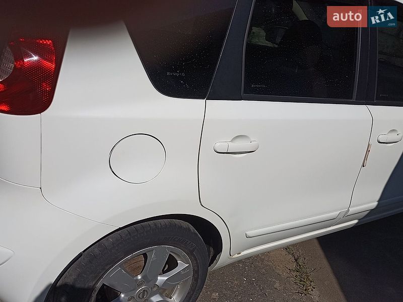 Хэтчбек Nissan Note 2008 в Белгороде-Днестровском
