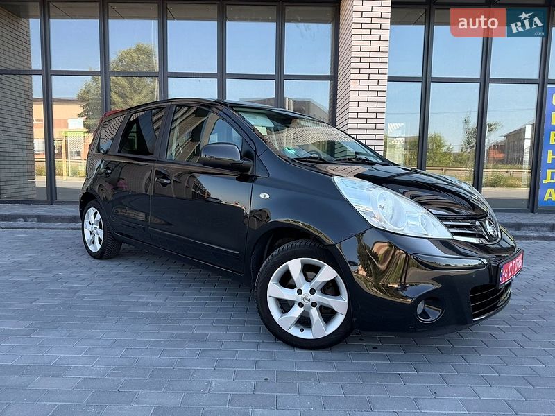 Хэтчбек Nissan Note 2010 в Виннице