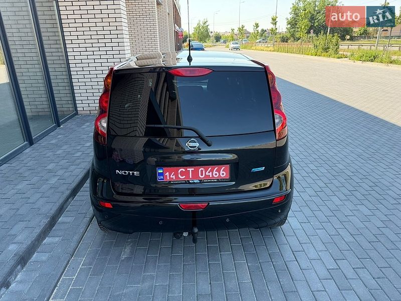 Хэтчбек Nissan Note 2010 в Виннице