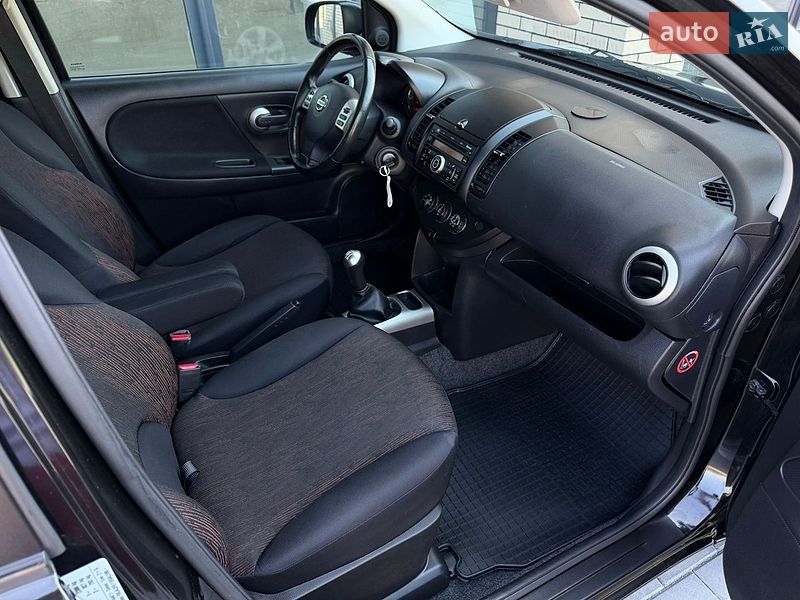 Хэтчбек Nissan Note 2010 в Виннице
