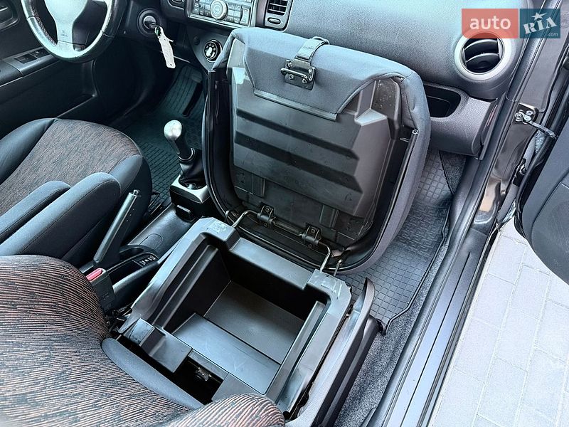 Хэтчбек Nissan Note 2010 в Виннице