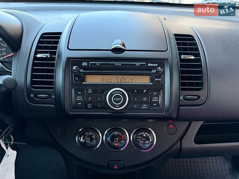 Хэтчбек Nissan Note 2010 в Виннице