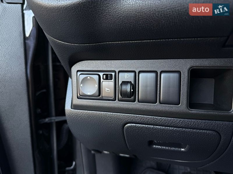 Хэтчбек Nissan Note 2010 в Виннице