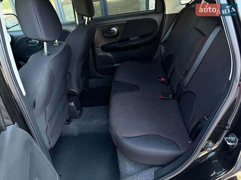 Хэтчбек Nissan Note 2010 в Виннице