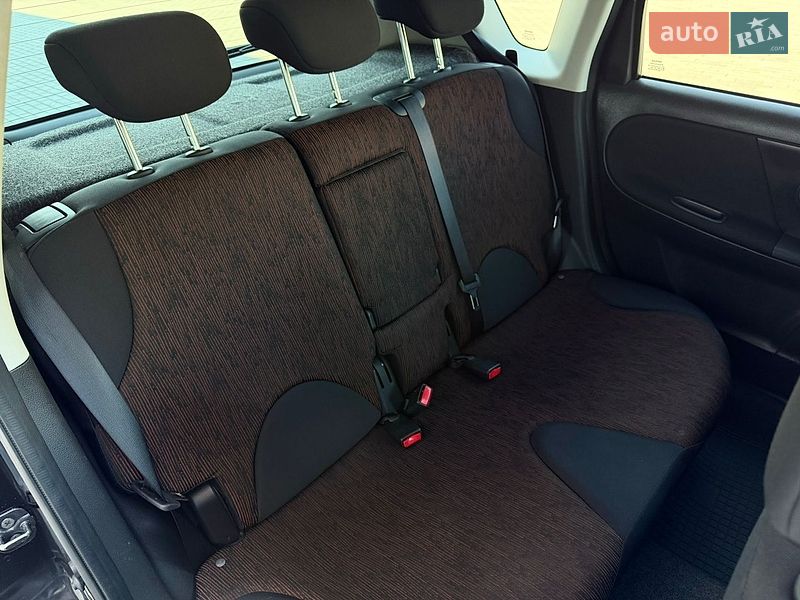 Хэтчбек Nissan Note 2010 в Виннице