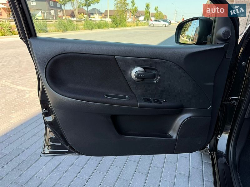 Хэтчбек Nissan Note 2010 в Виннице