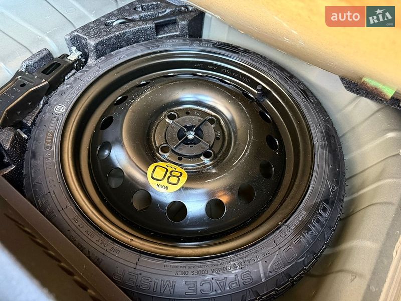Хэтчбек Nissan Note 2010 в Виннице