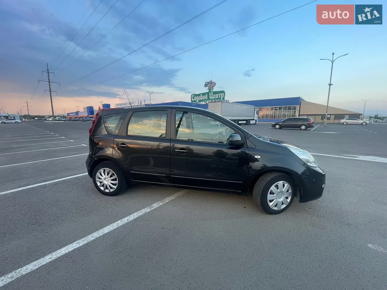 2010 Nissan Note - мініатюра 2