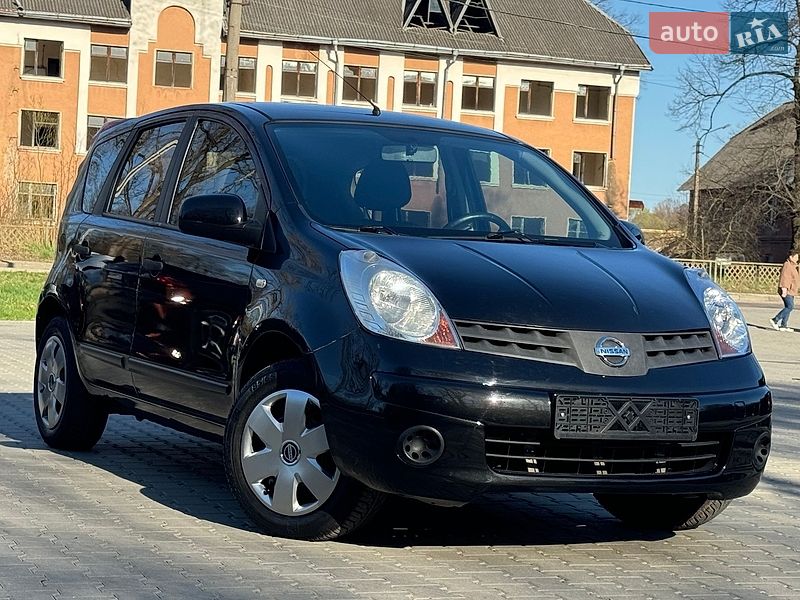 Хетчбек Nissan Note 2007 в Дрогобичі