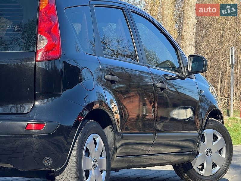 Хетчбек Nissan Note 2007 в Дрогобичі