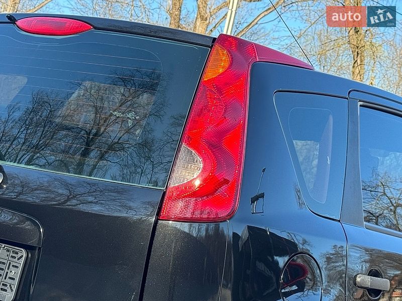 Хетчбек Nissan Note 2007 в Дрогобичі