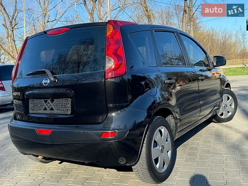 Хетчбек Nissan Note 2007 в Дрогобичі