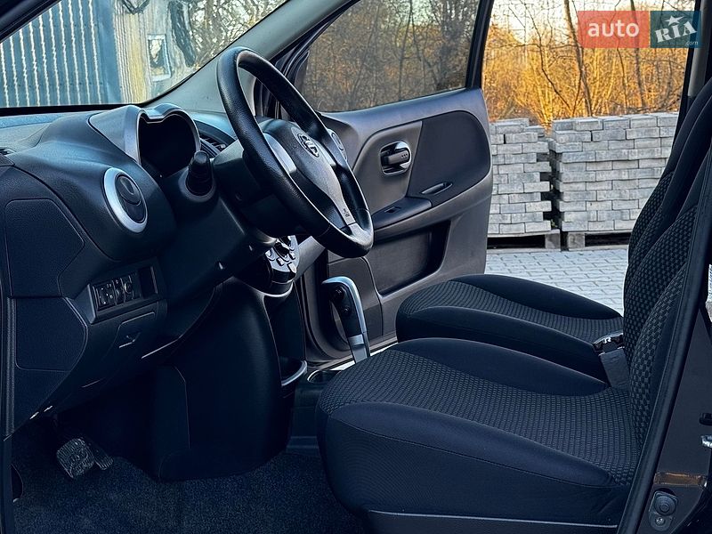 Хетчбек Nissan Note 2007 в Дрогобичі