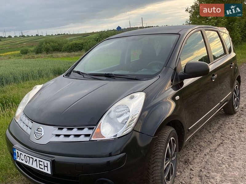 Хетчбек Nissan Note 2007 в Горохові