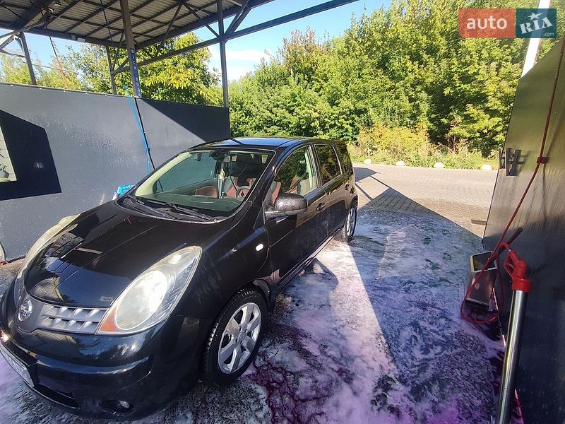 Хэтчбек Nissan Note 2008 в Староконстантинове