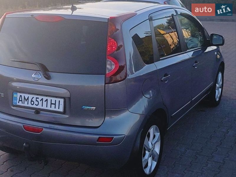 Хетчбек Nissan Note 2009 в Житомирі