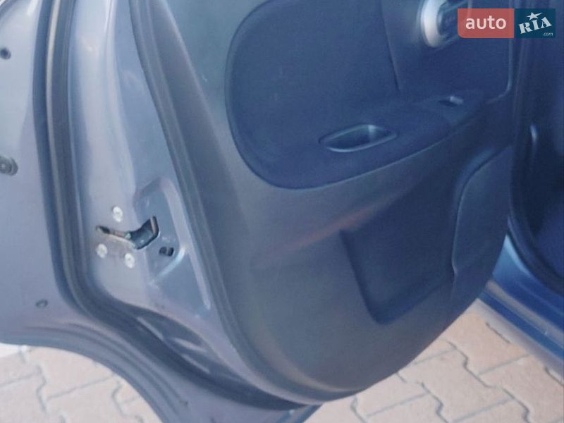 Хетчбек Nissan Note 2009 в Житомирі