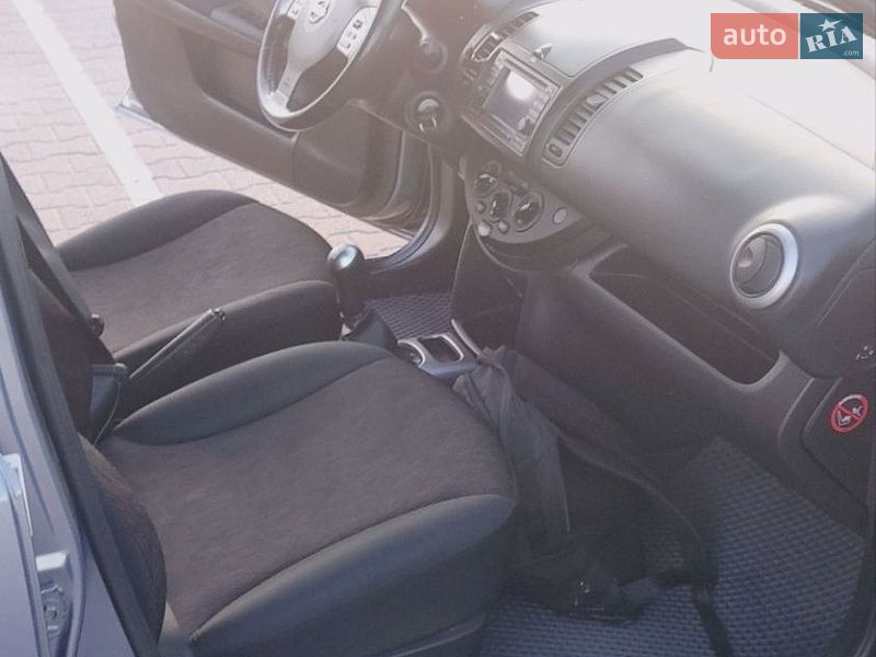 Хетчбек Nissan Note 2009 в Житомирі