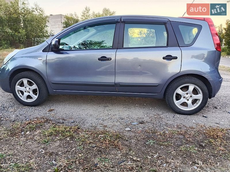 Хетчбек Nissan Note 2008 в Дніпрі