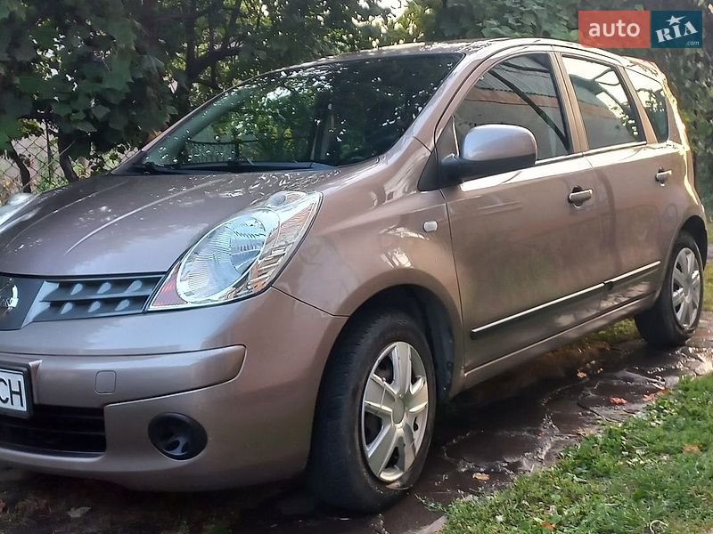 Хетчбек Nissan Note 2008 в Ужгороді