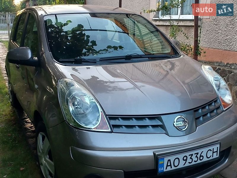 Хетчбек Nissan Note 2008 в Ужгороді
