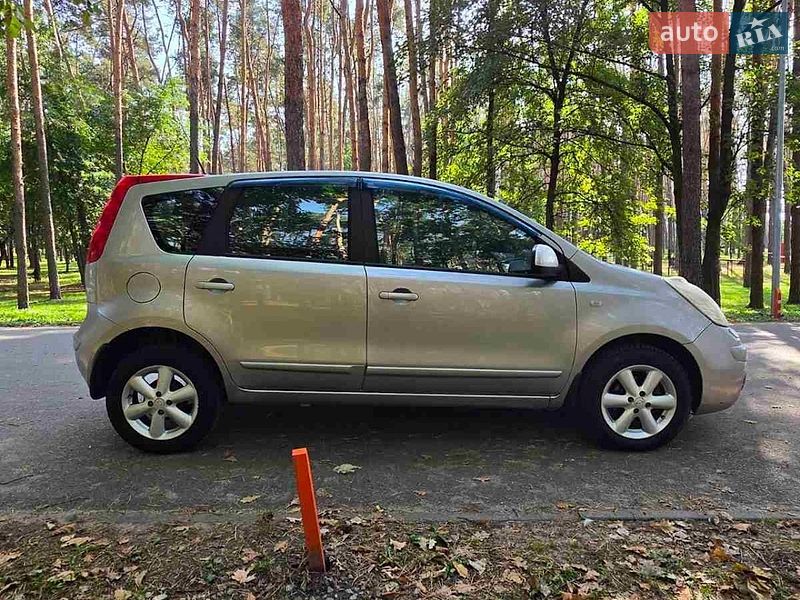 Хэтчбек Nissan Note 2007 в Киеве