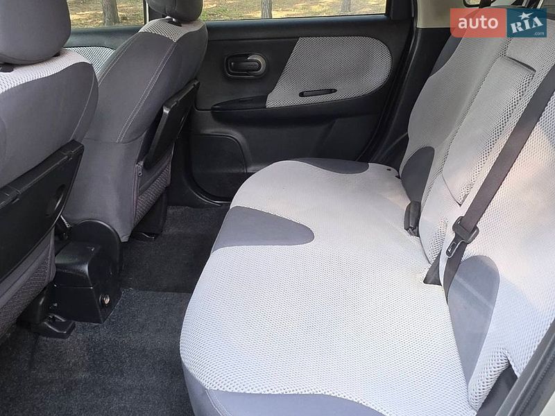 Хэтчбек Nissan Note 2007 в Киеве